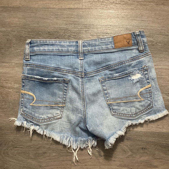 Denim medium American eagle stretch shorts - Picture 3 of 3